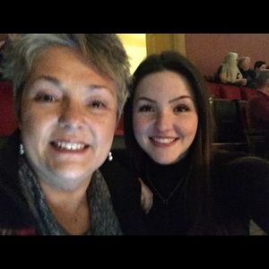 Meet your Posher, Larkin